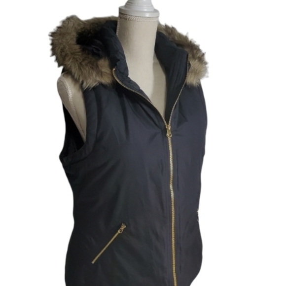 GAP Jackets & Blazers - Gap Black Hooded Vest Size M